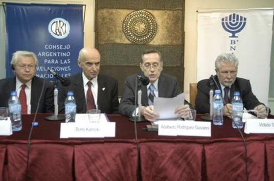 Moishe Smith, Boris Kalnicki, Adalberto Rodríguez Giavarini y Victorio Taccetti